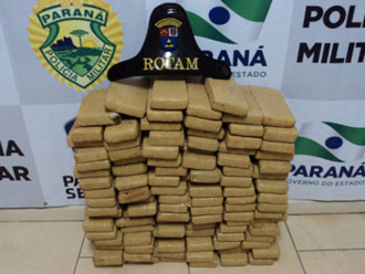 Rotam apreende 96 quilos de maconha em carro capotado