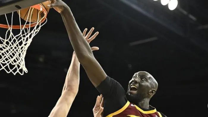 Jogador mais alto da NBA na atualidade: senegalês Tacko Fall tem 2,26 m