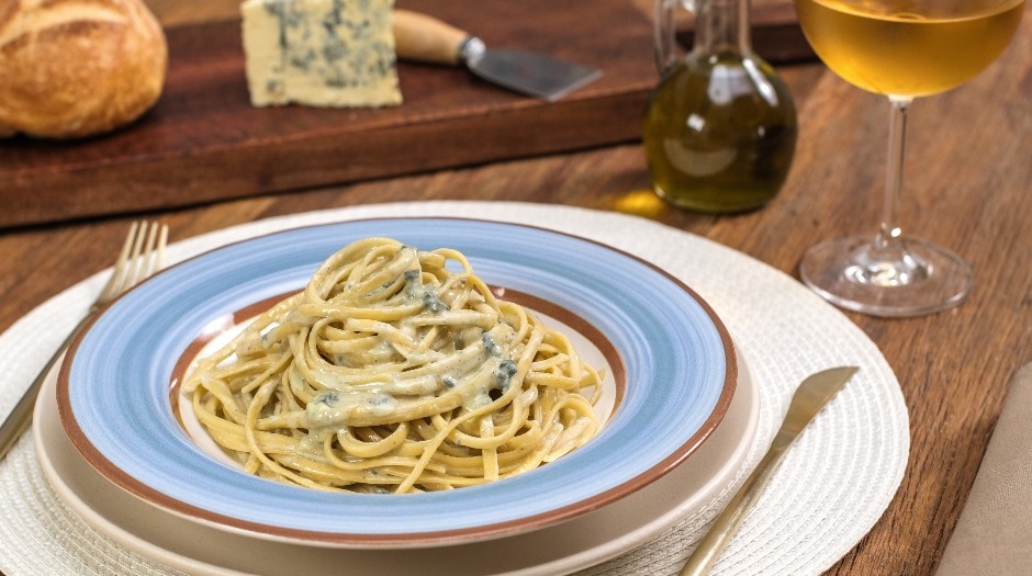 Linguine com gorgonzola - Renata