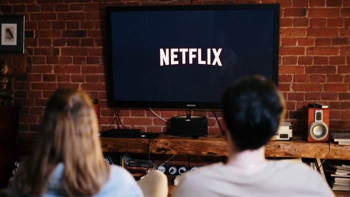 Netflix - Em português tudo fica melhor, até o bonde dos