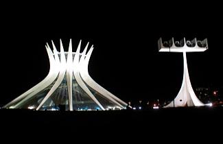 Divulgação - A Catedral Metropolitana ganhou mais beleza sob as luzes de Peter Gasper