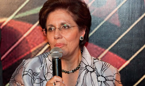 Dra. Regina Casillo é diretora do Solar do Rosário.