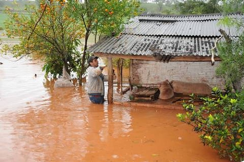 Divulgação - Moradores de Iretama são afetados pelas chuvas dos últimos dias