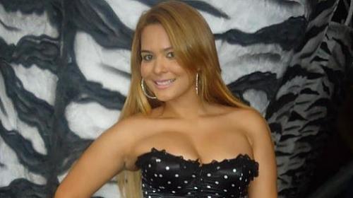 Geisy Arruda Faz Ensaio Sensual Para Chocar A Sociedade 