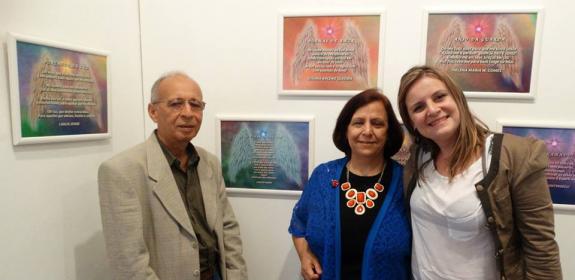 Os poetas Carlos Muniz, Marina Carraro e Isabel Furini na abertura da exposição.