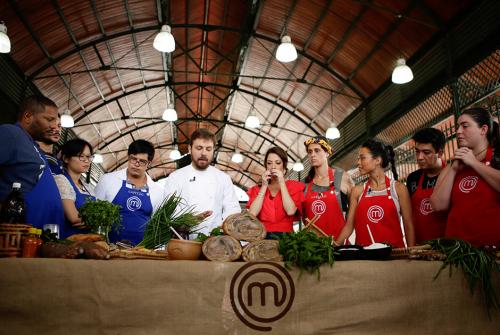 Divulgação/Band - Chef Felipe Schaedler apresenta ingredientes da culinária amazônica