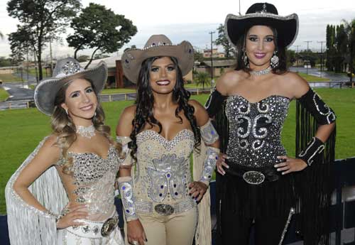 Gustavo Carneiro/Grupo Folha - Barbara (esq.), Maria Clara e Bruna Inês.