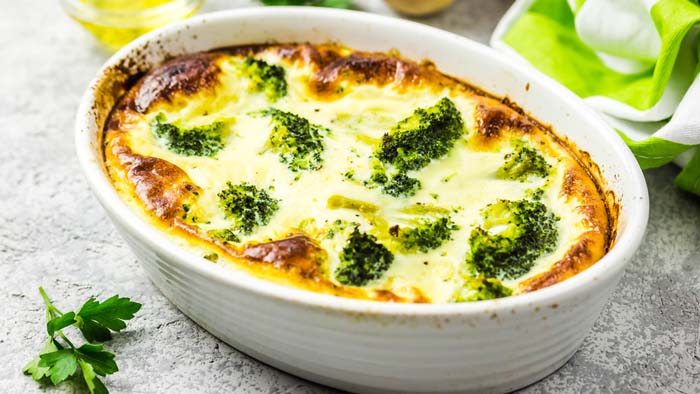 Prepare hoje mesmo batata com brócolis gratinado